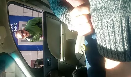 Красотата на безплатни порно клипове красотата с пъпеш гърди изненадва хората.