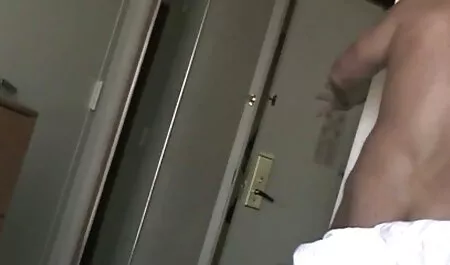 21 сутрин в busty маце секс порно клипове
